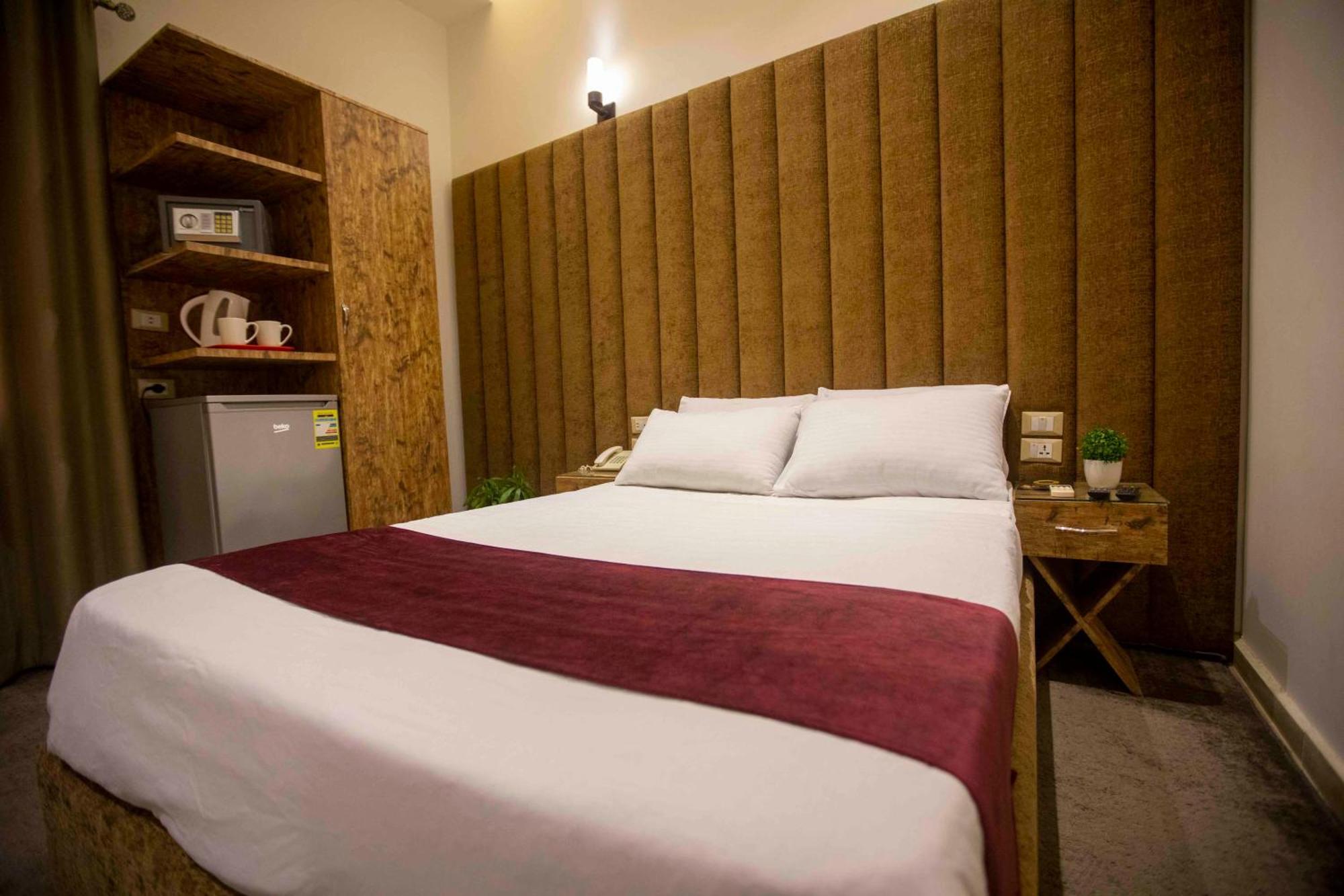 B&G Vlncia Hotel Dontown القاهرة المظهر الخارجي الصورة